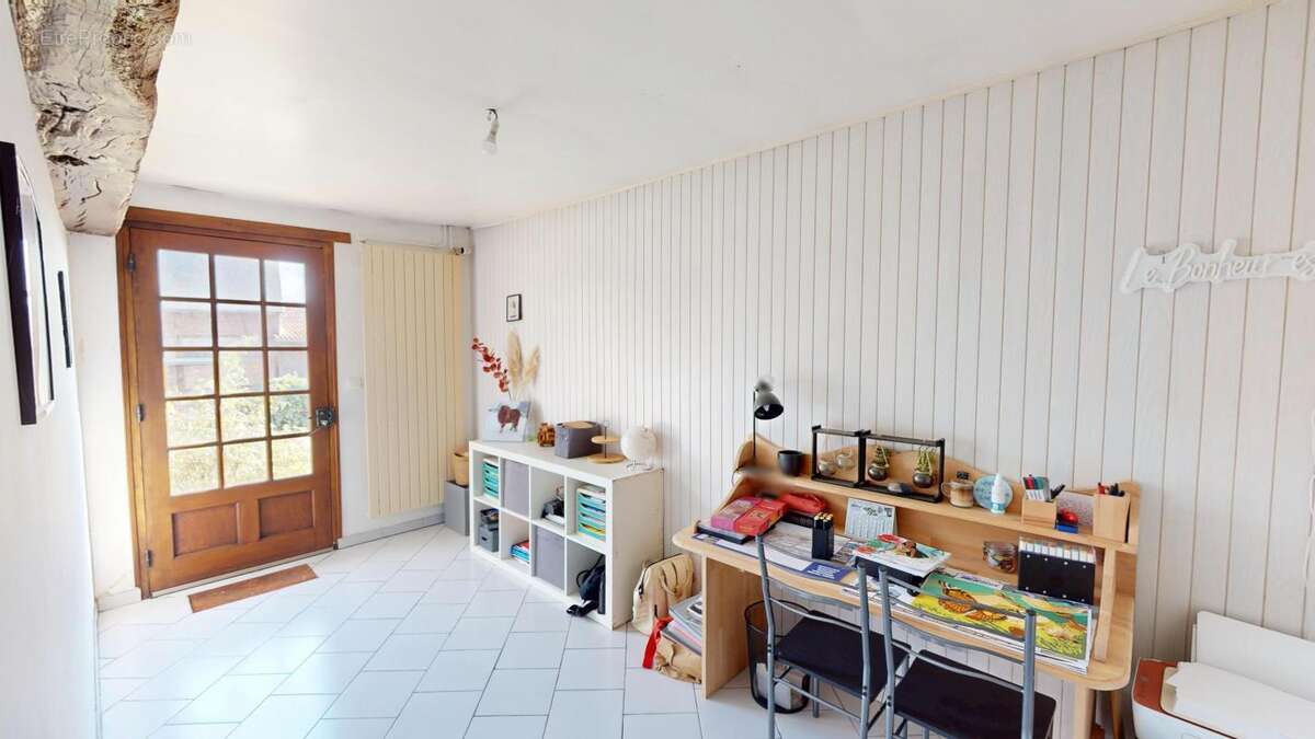 Maison à ESCLAVELLES