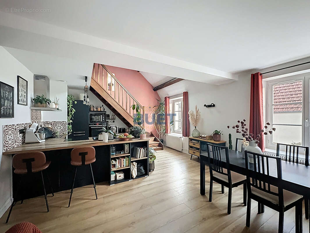 Appartement à AHUY