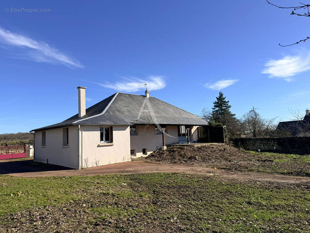 Maison à DISTRE