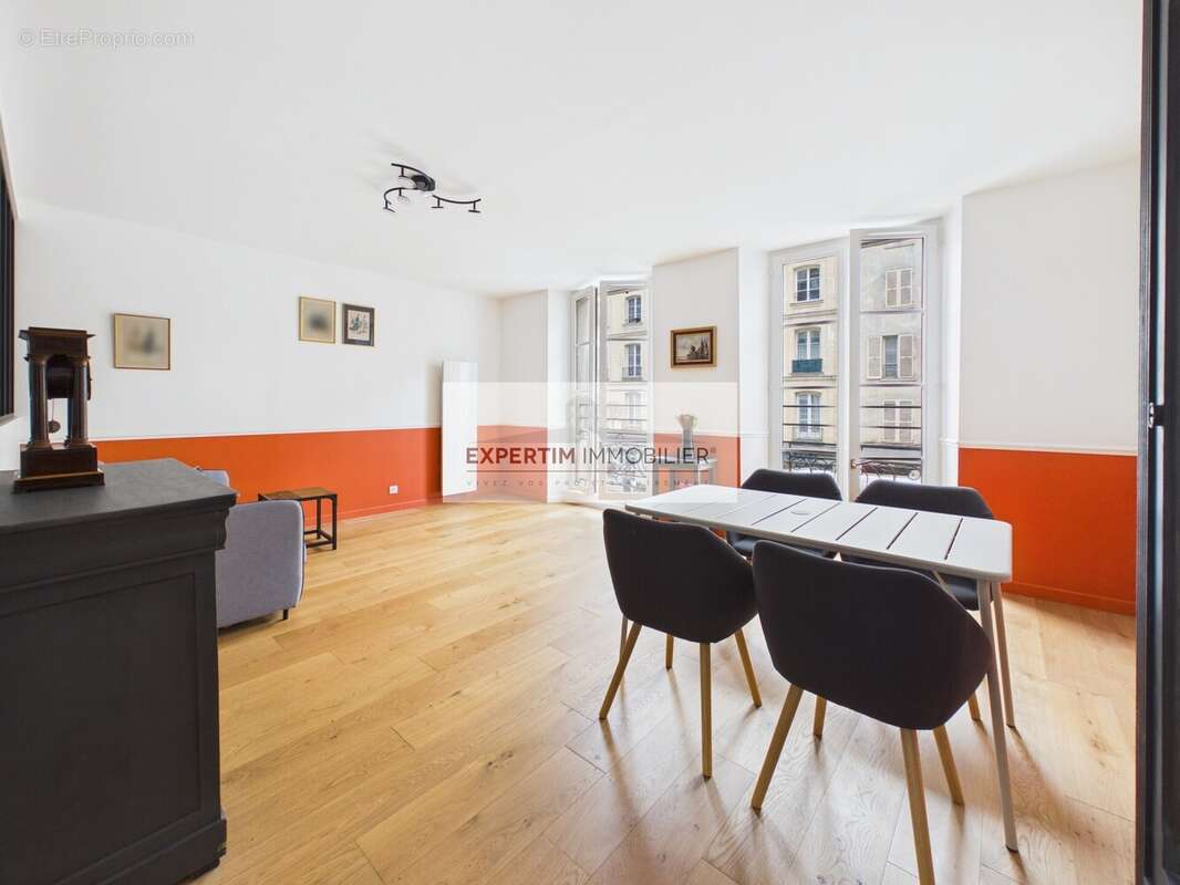 Appartement à VERSAILLES