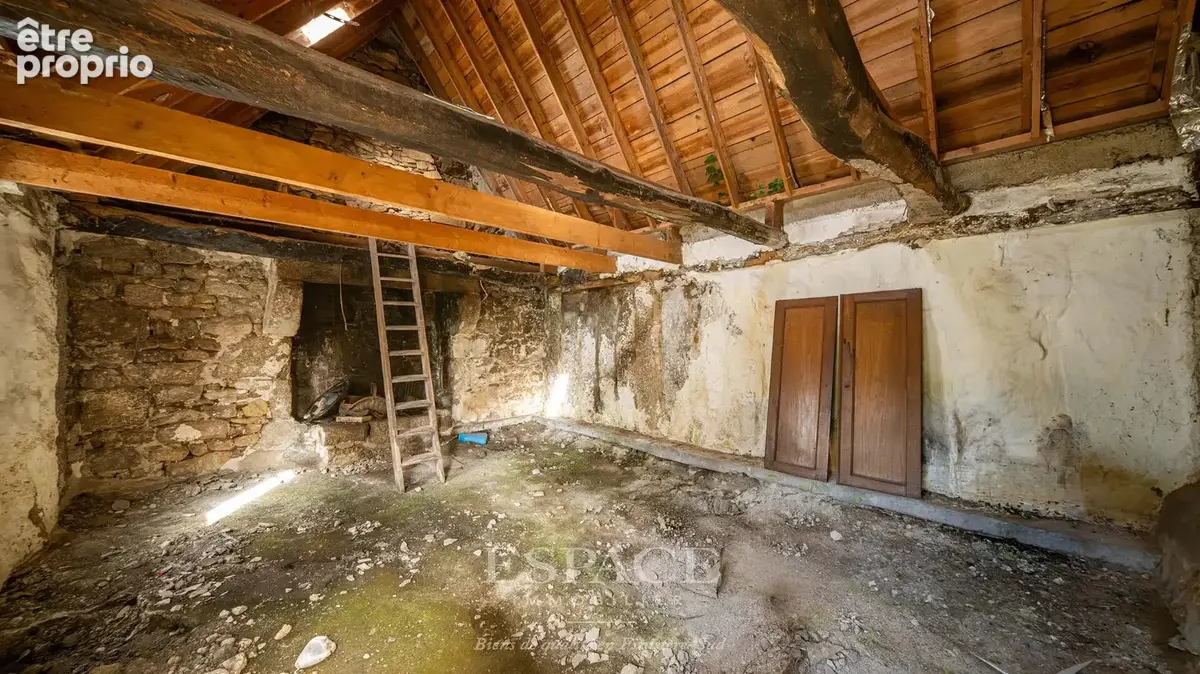 Trégunc - Authentique maison en pierres debout à réinventer à deux pas du littoral - photo 7
