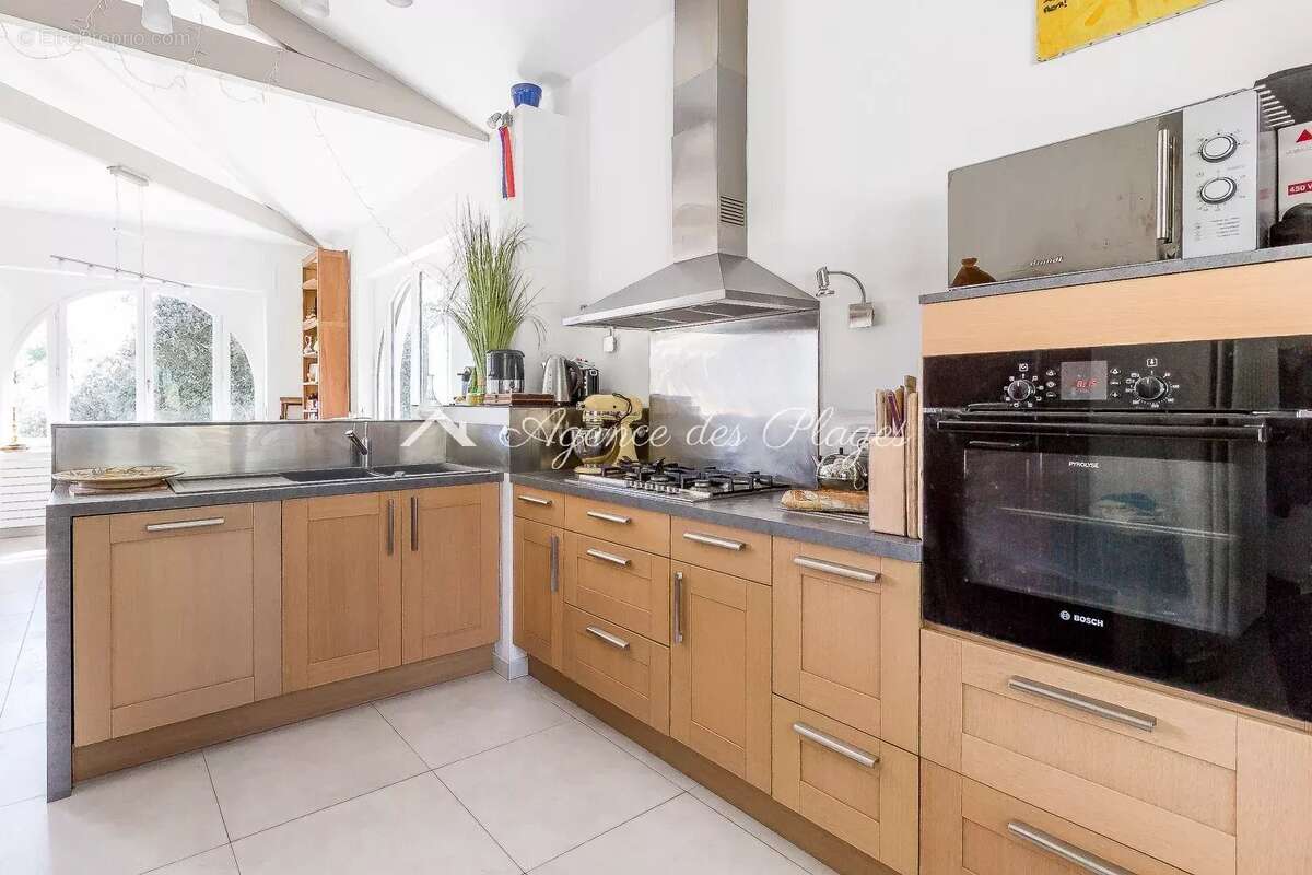 Maison à SAINT-GEORGES-DE-DIDONNE