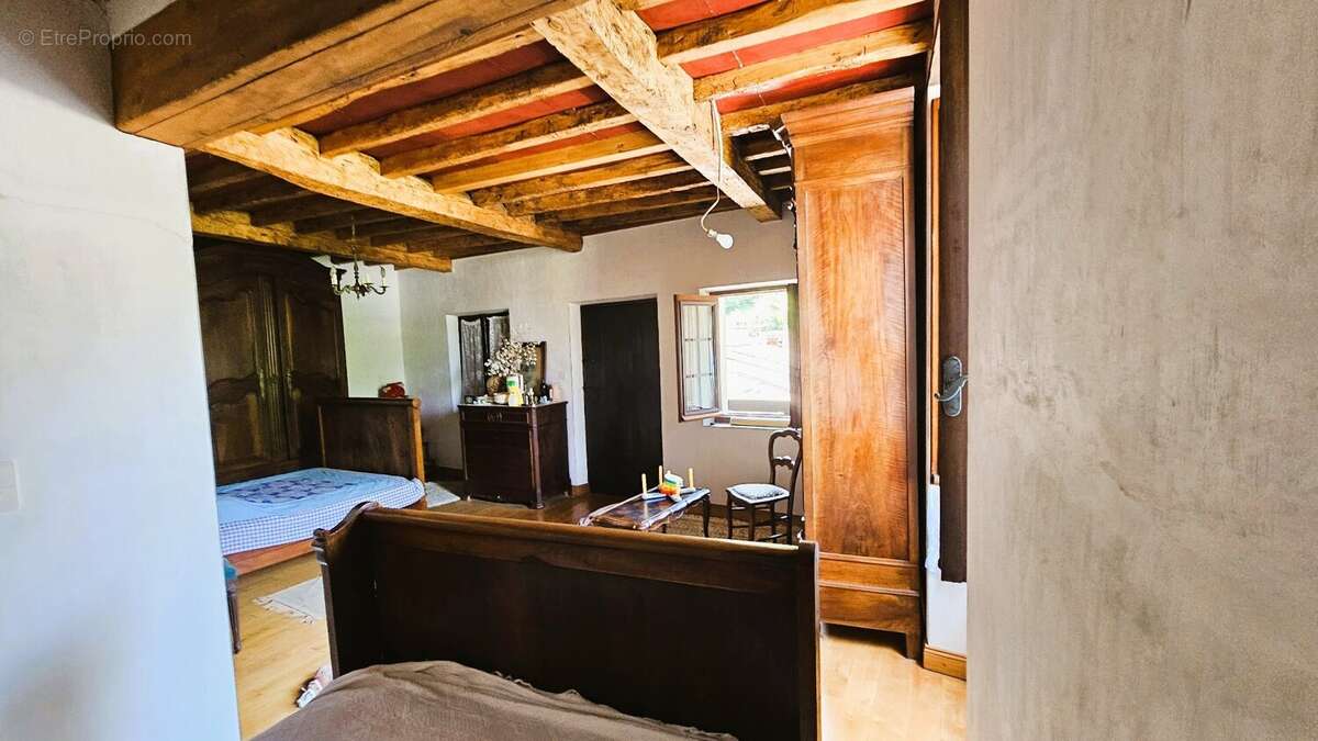 Authentique demeure avec grange et jardin - photo 11