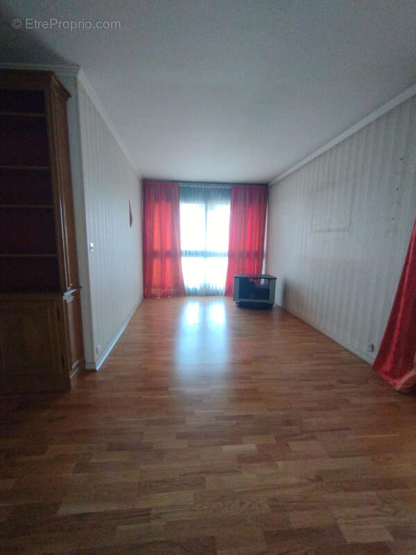 Appartement à GRIGNY