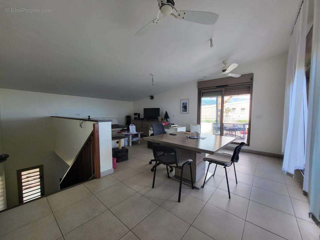 Appartement à SAINT-DENIS