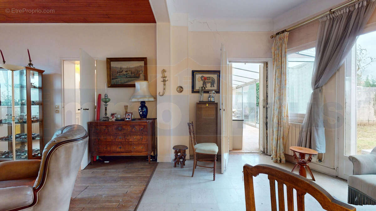 Maison à SAINT-CYR-L'ECOLE