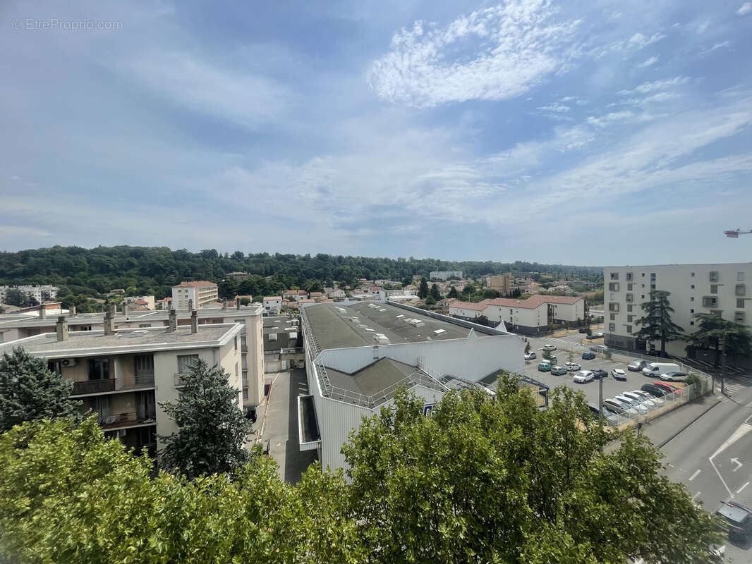 VALENCE   DERNIER ÉTAGE   Vue Panoramique   T3 DE 78 m2 avec cave et place parking - photo 19