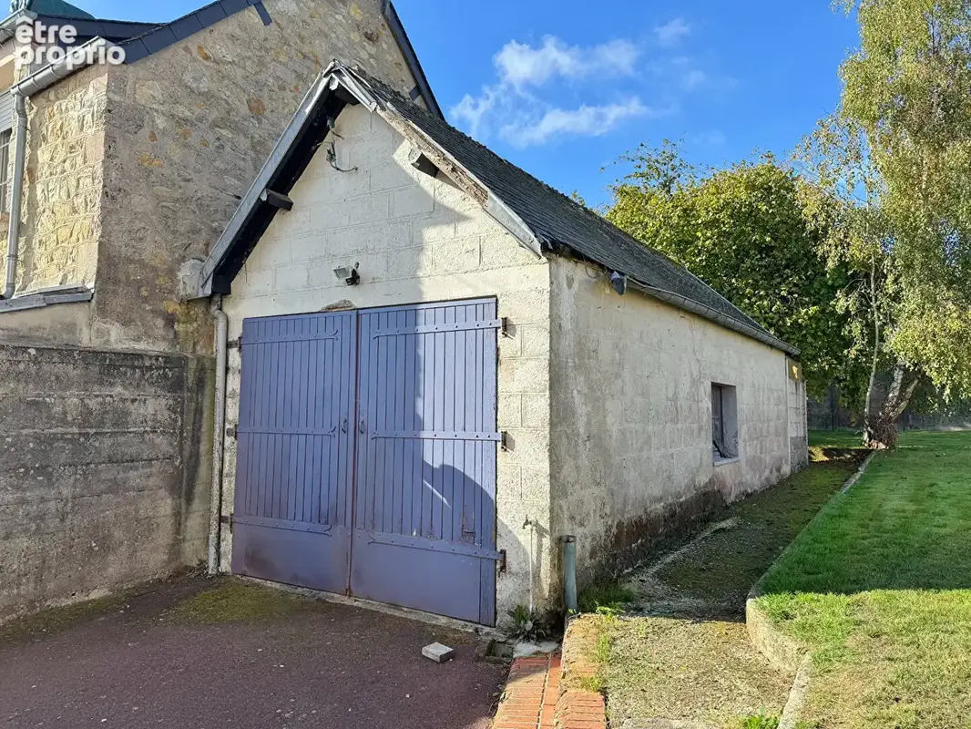 Grande maison de ville en bon état, Ag. du donjon. - photo 15
