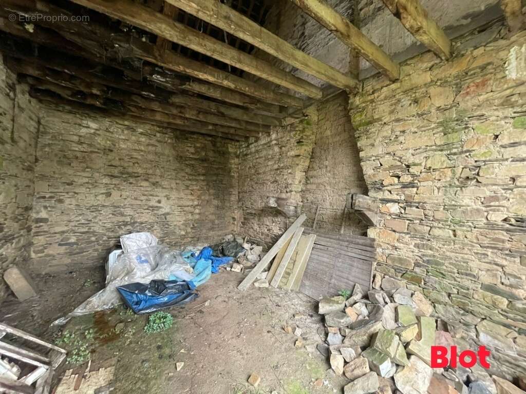 Maison à SAINT-SULPICE-DES-LANDES