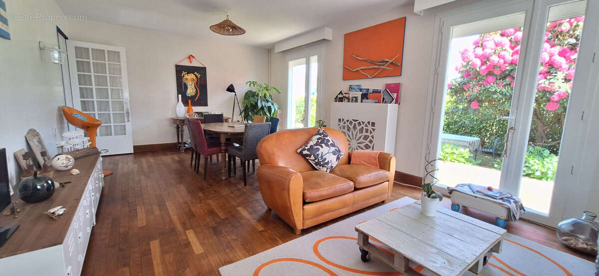 Bénodet,  jolie maison de 1965, rénovée avec goût, plage et commerces à pied ! - photo 3