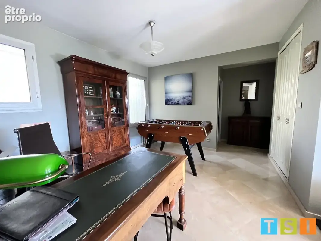 Bien d'exception: Villa 280m², vue panoramique sur Pyrénées, 4 chambres, un appartement indépendant, double garage, 4200m² de te - photo 4