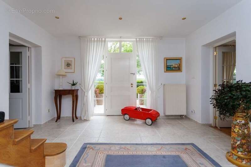 Propriété à vendre 8 pièces, 10 min de Paray Le Monial(71) - photo 8