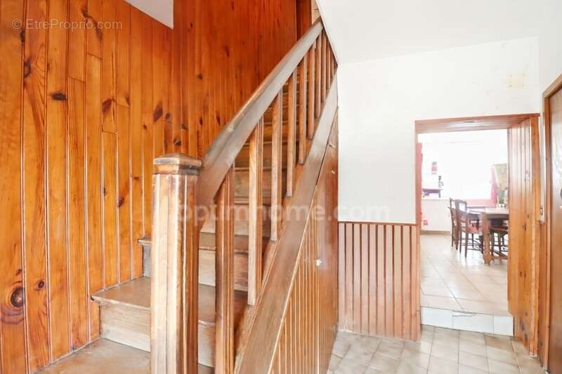 Maison à MAGNAC-LAVAL