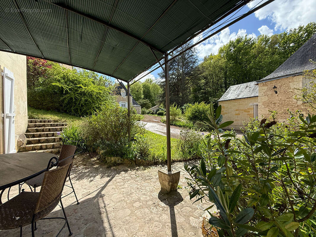 Maison à LA CHARTRE-SUR-LE-LOIR