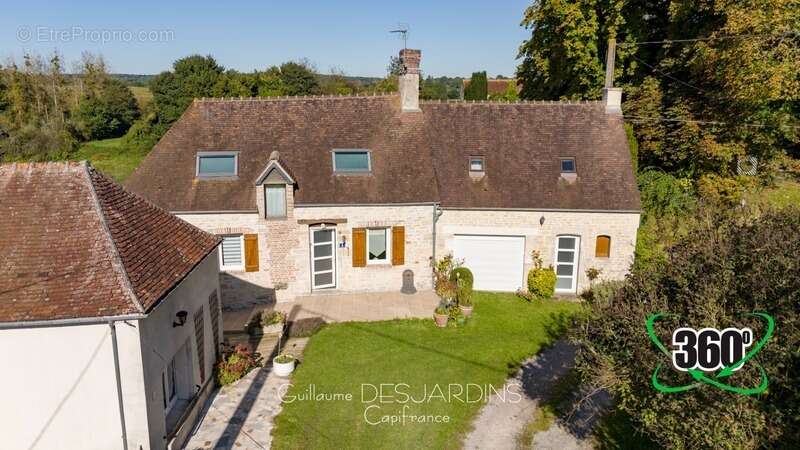 Maison à LE PIN-AU-HARAS