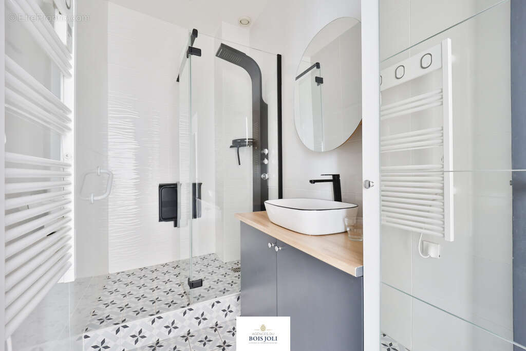 Appartement à ISSY-LES-MOULINEAUX