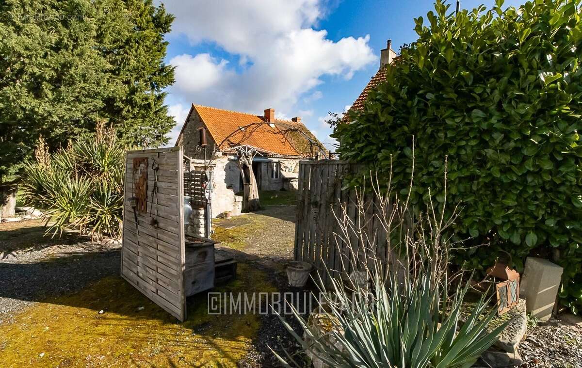 Maison à TAXAT-SENAT