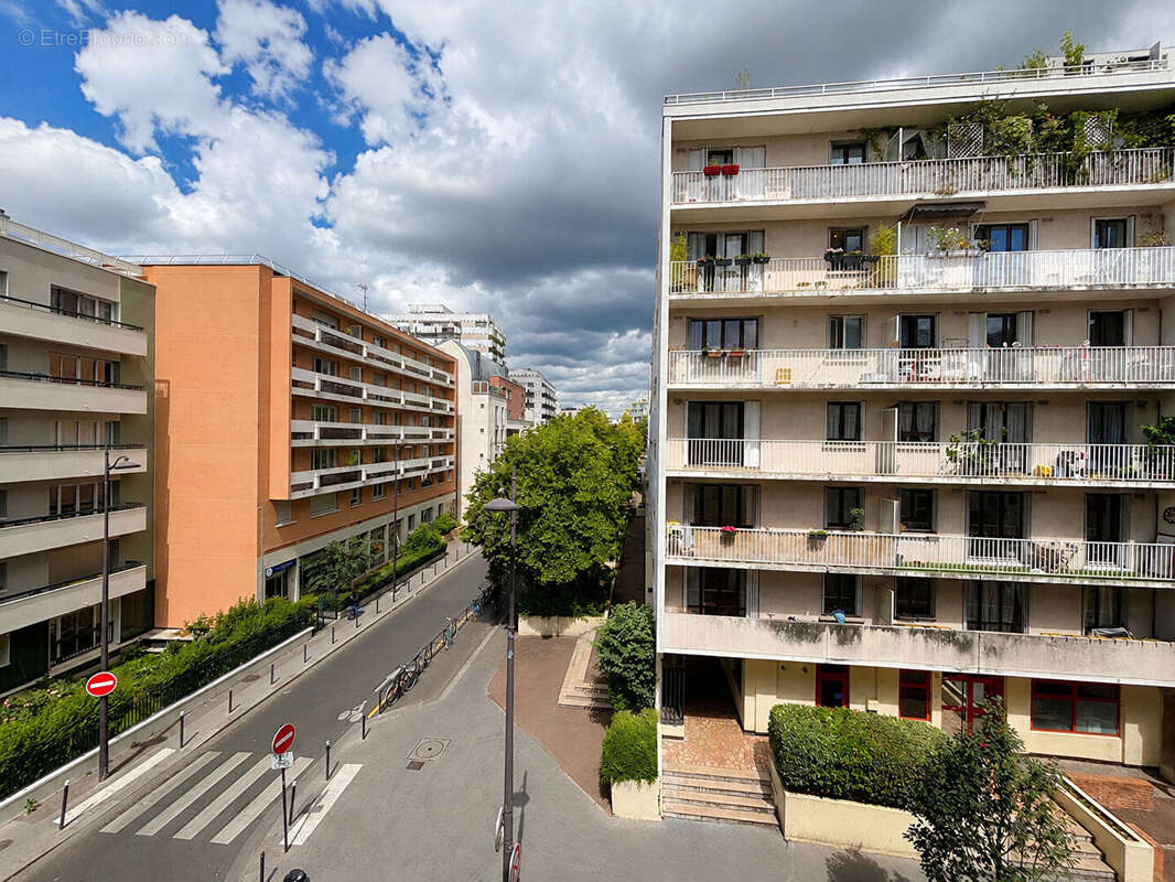 Appartement à PARIS-19E