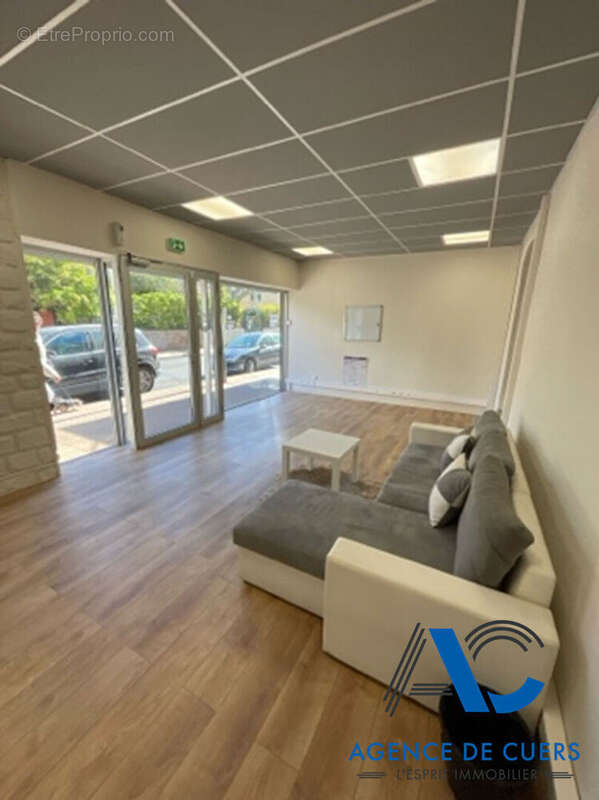 Commerce à CARQUEIRANNE