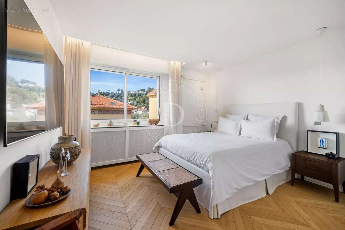 Appartement à BEAULIEU-SUR-MER