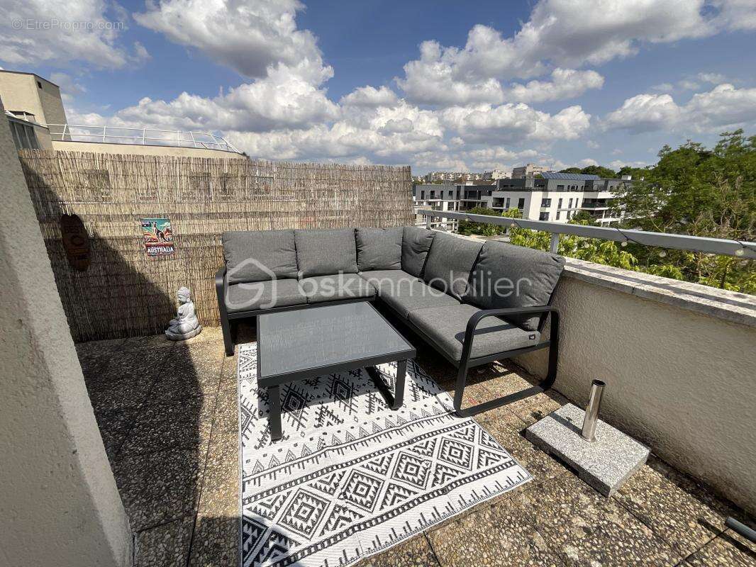 Appartement à FRESNES