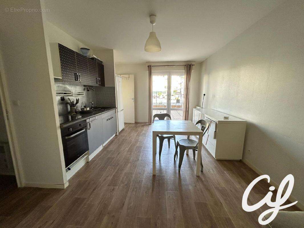 Appartement T1B NANTES Bon Port - 36.27 m2  149 500 Euros - photo 3