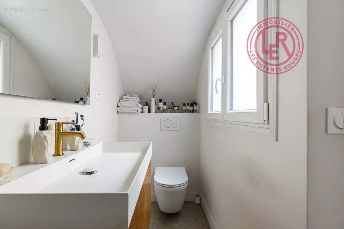 Appartement à PARIS-3E