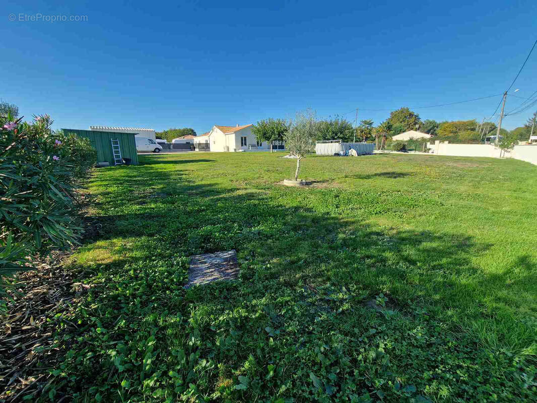 Maison à LA LANDE-DE-FRONSAC