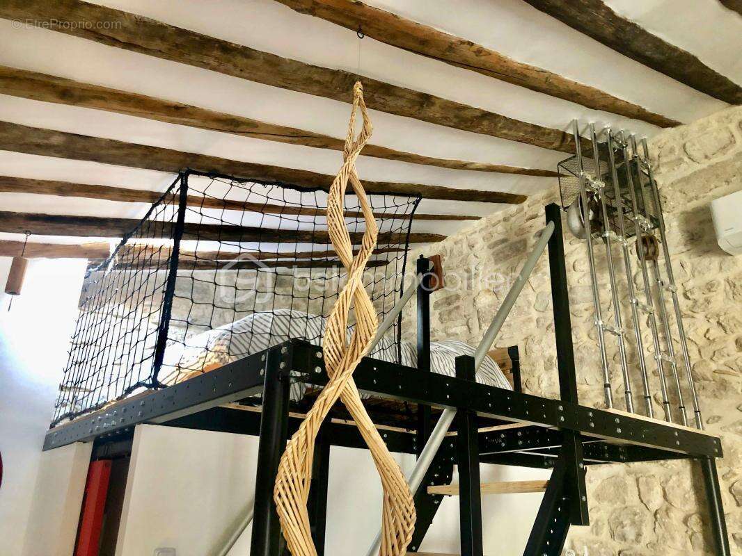 Maison de caractère de 185 m² – Terrasse de 22 m², pierres apparentes, loft et prestations de confort - photo 18