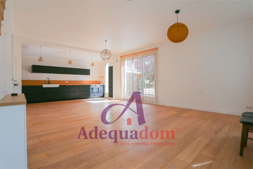 Maison à BOIS-COLOMBES