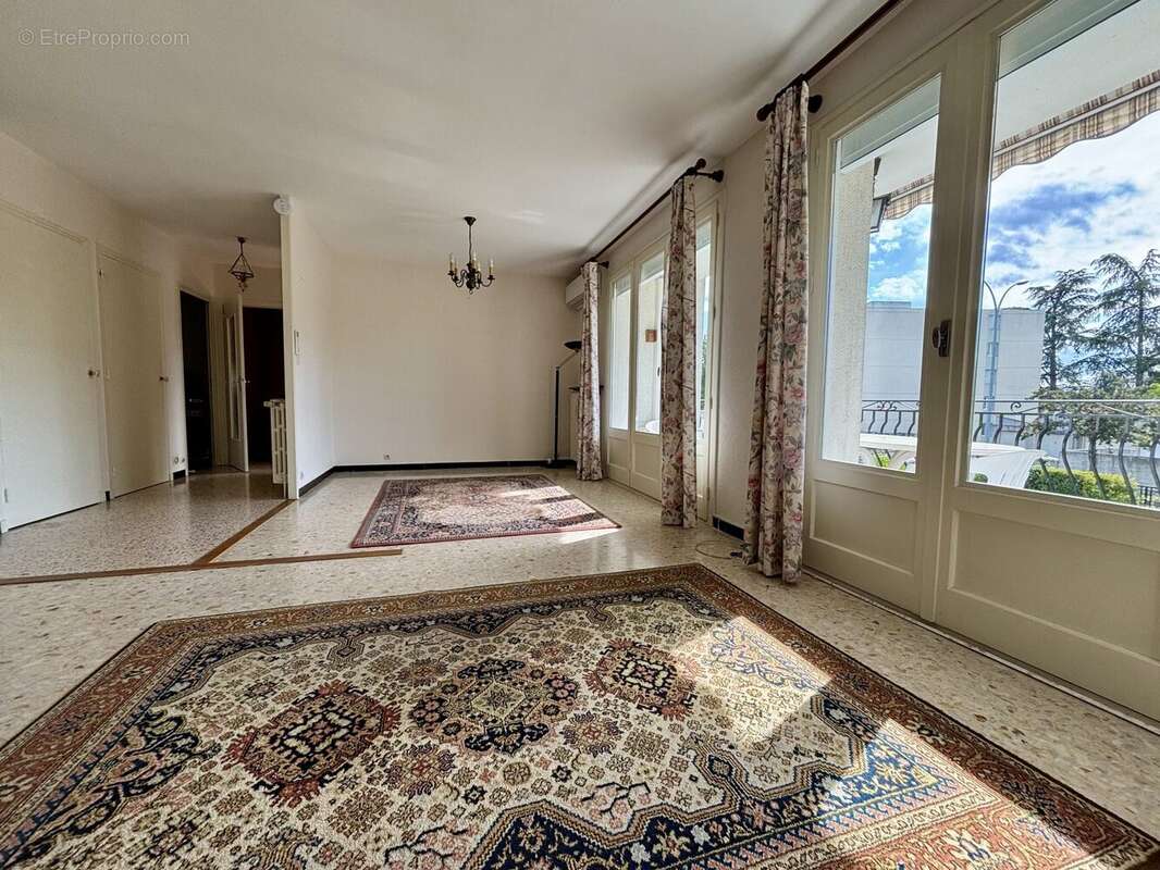 Maison à ROMANS-SUR-ISERE