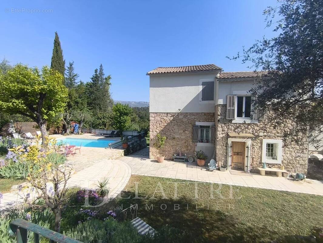 Maison à LE ROURET