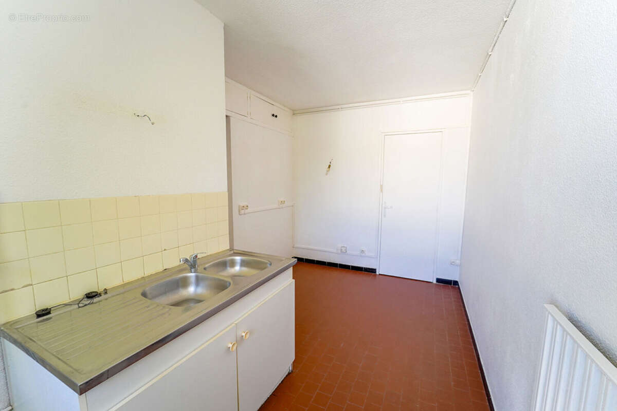 Appartement centre ville avec potentiel - photo 3