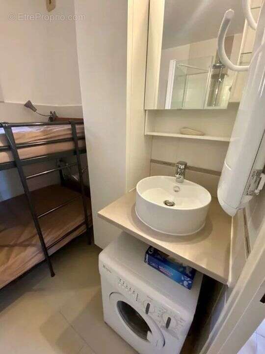 Appartement à GREOUX-LES-BAINS