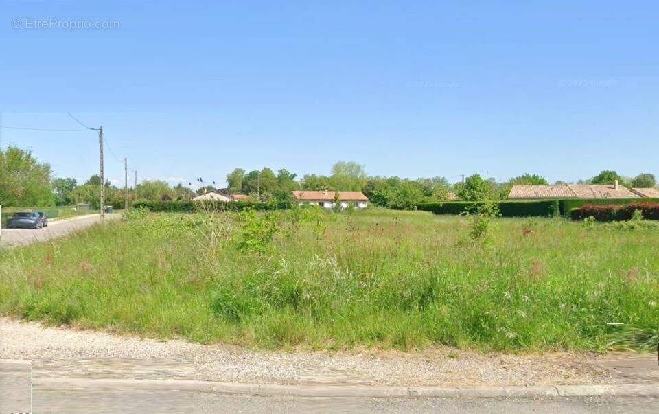 Terrain à GRISOLLES