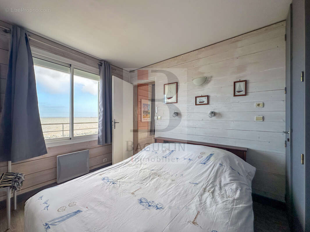 Appartement à FOURAS