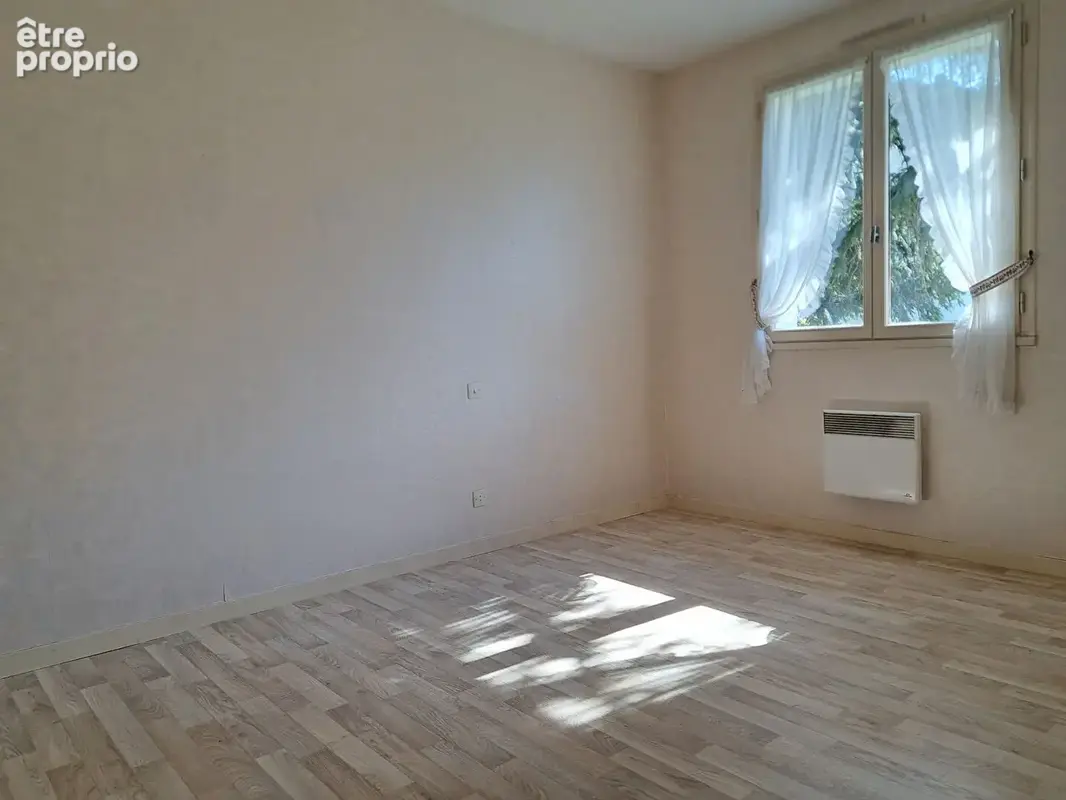 Maison 8 pièces 156 m² à vendre à Chatellerault (86100) - photo 8