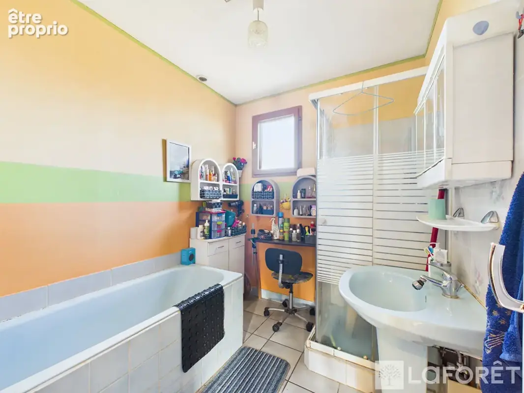 Maison individuelle avec garage et jardin - photo 8