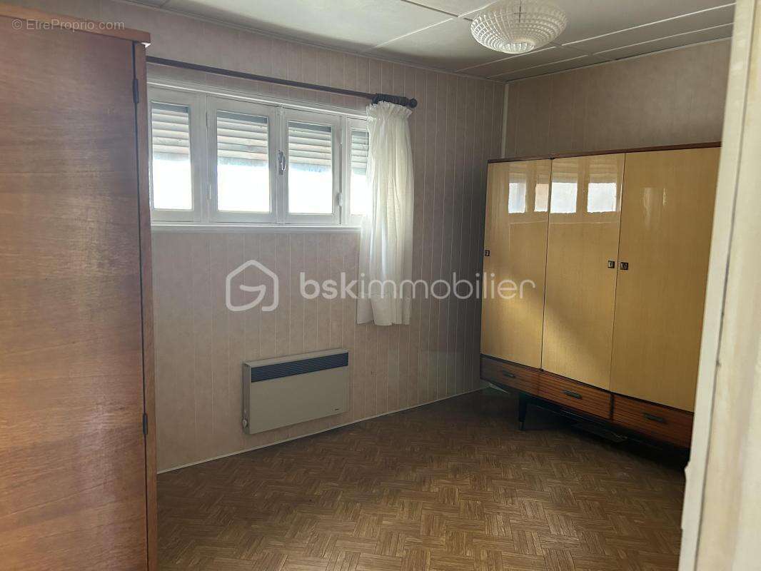 Maison à VILLENEUVE-LE-ROI