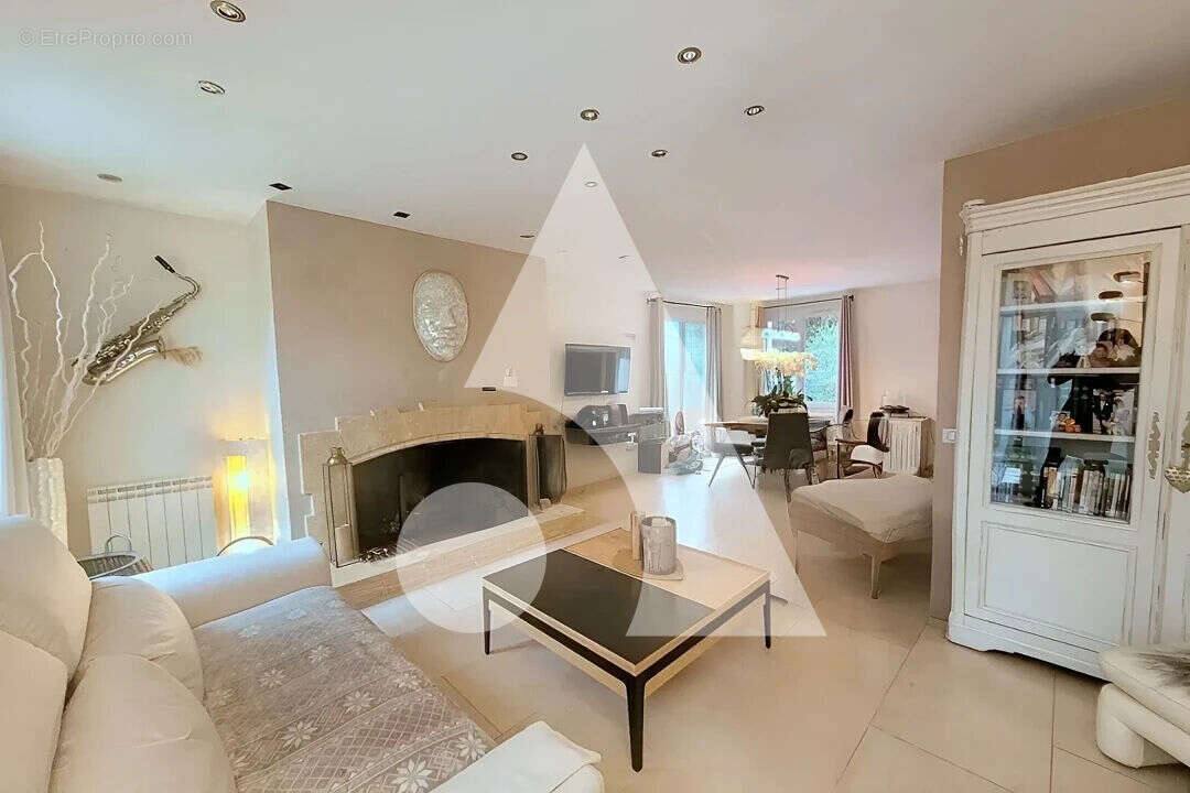 Maison à VALMONDOIS