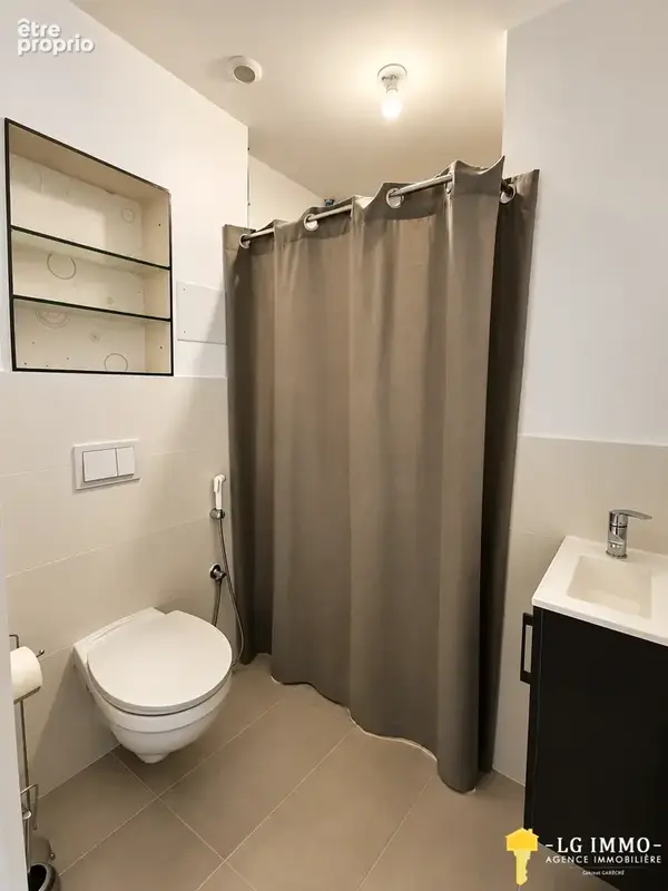 Maison en pierre entièrement rénovée — 3 chambres — jardin clos — dpe a - photo 9
