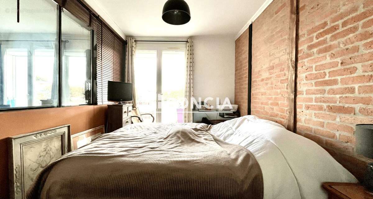 Appartement à SIX-FOURS-LES-PLAGES