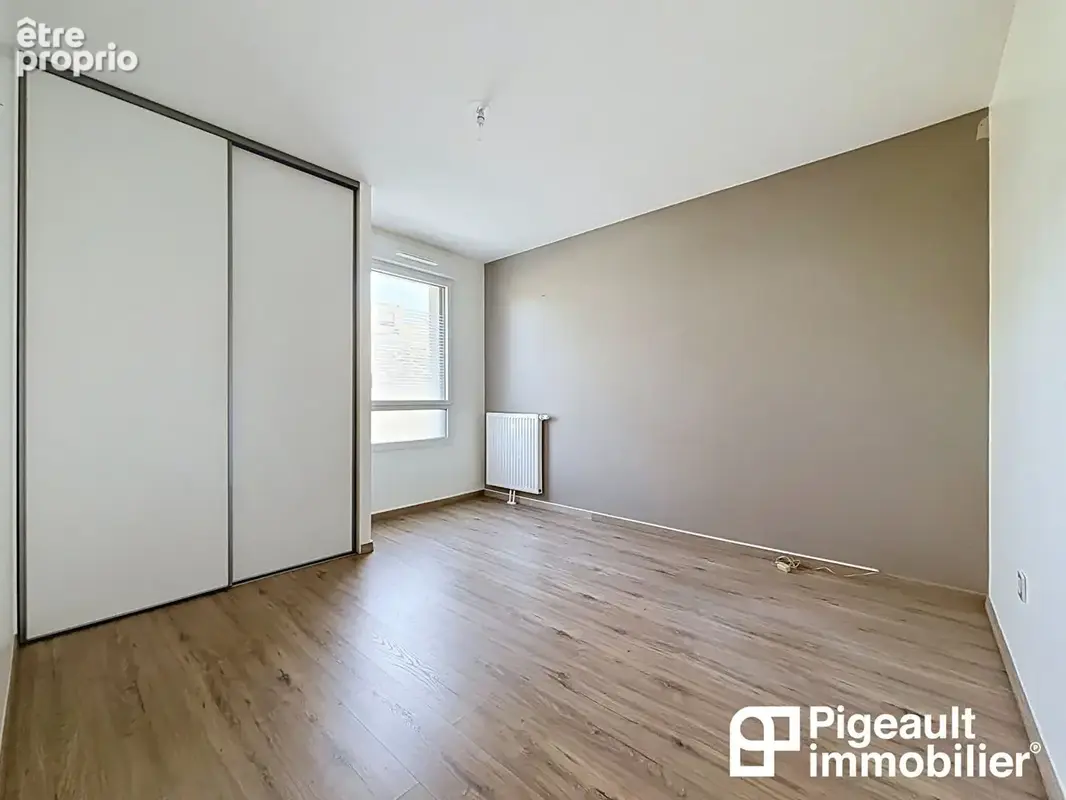 Appartement T3 à vendre - Saint Grégoire - Parking sécurisé - Cave - photo 4