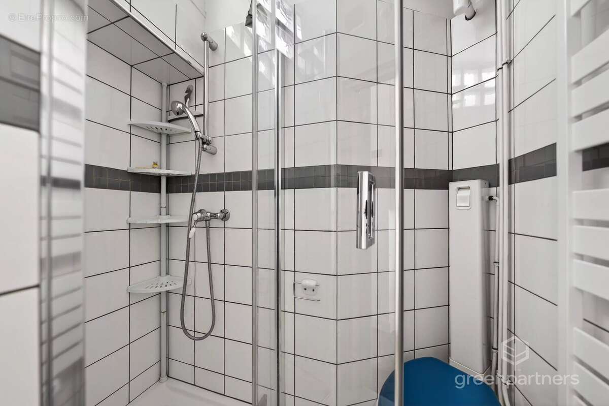 Appartement à PARIS-14E