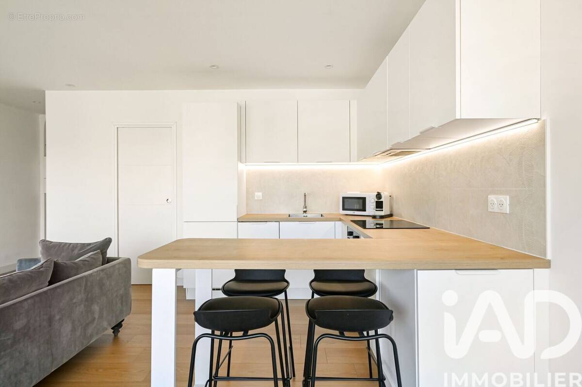 Photo 1 - Appartement à MARSEILLE-8E