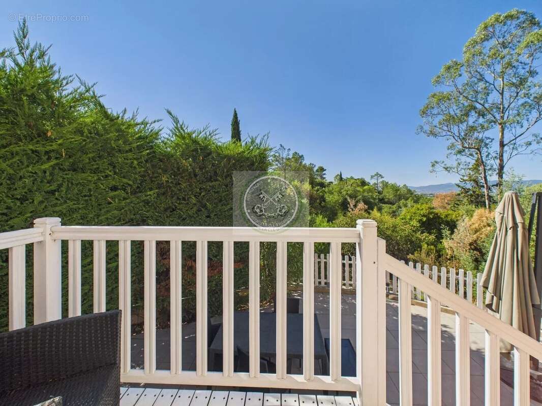 À vendre - villa  4 pièces - domaine du  capitou - photo 13