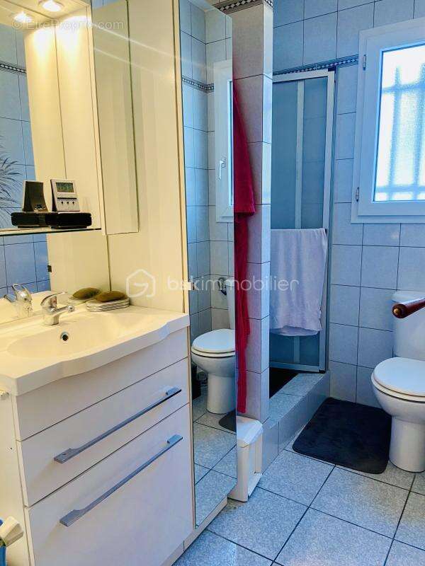 HENDAYE – Une maison familiale aux volumes exceptionnels, où tout se vit de plain-pied ! - photo 9