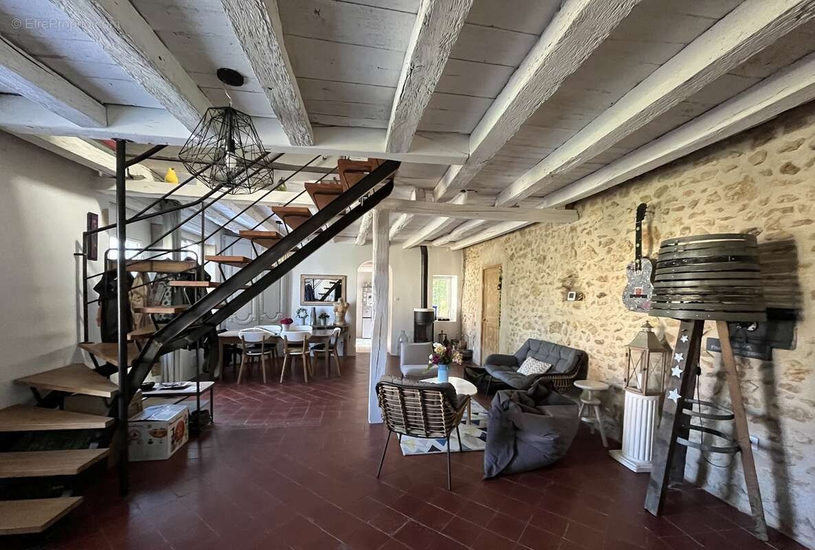 Maison à SAINT-MARTIN-D&#039;AUXIGNY