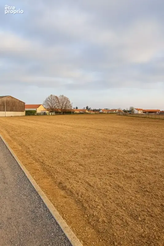 Terrain à MELUN