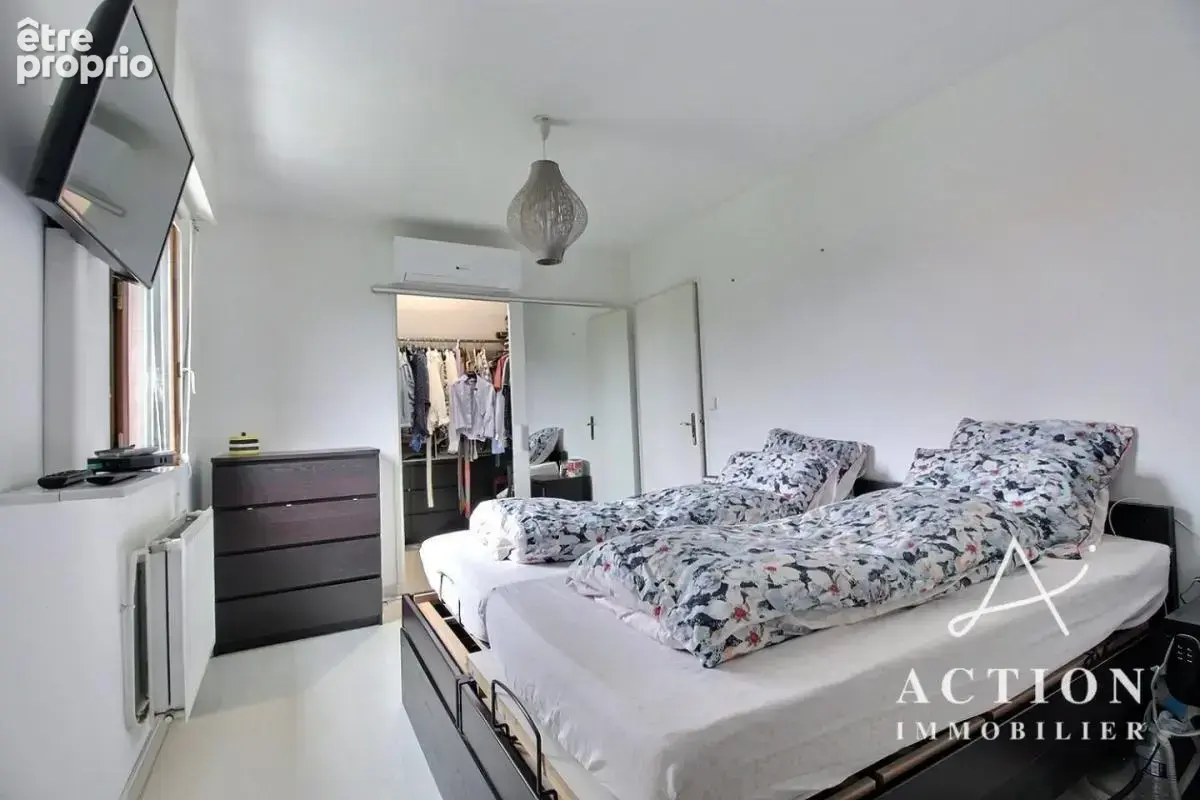 Wattrelos - maison individuelle - jardin -  4 chambres - 2 salle de bain - garage et parking 6 places - photo 8